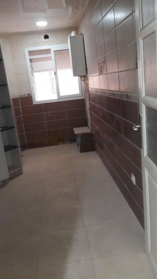 Location Appartement F5 Djasr Kasentina