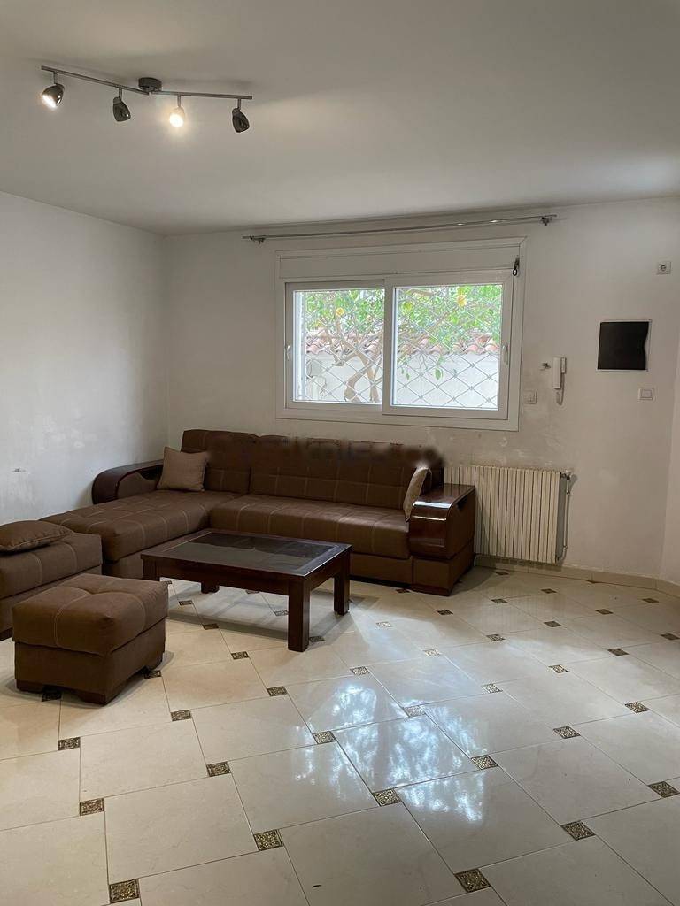 Location Niveau de villa F3 Birkhadem