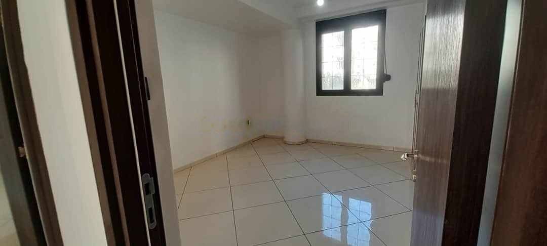 Vente Niveau de villa F4 Birkhadem