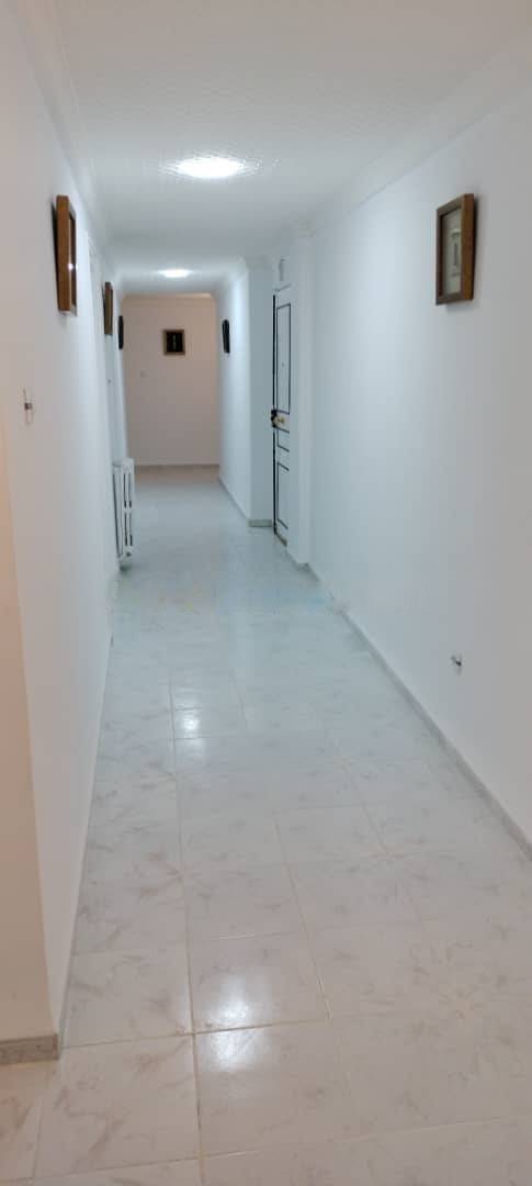 Location Appartement F5 El Achour