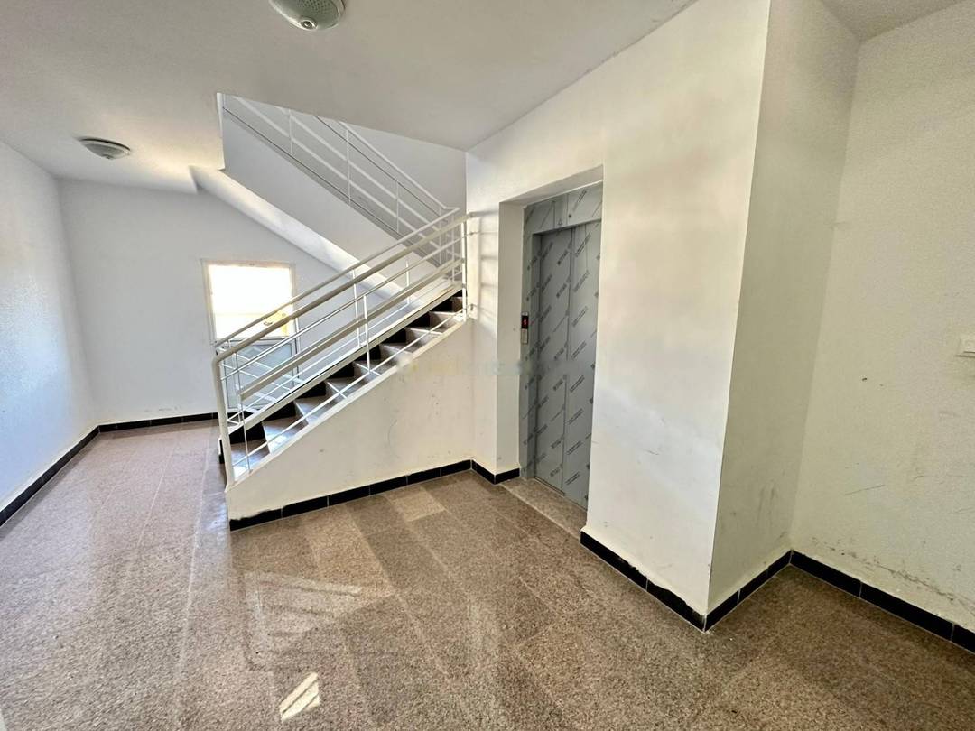 Location Appartement F4 Birkhadem