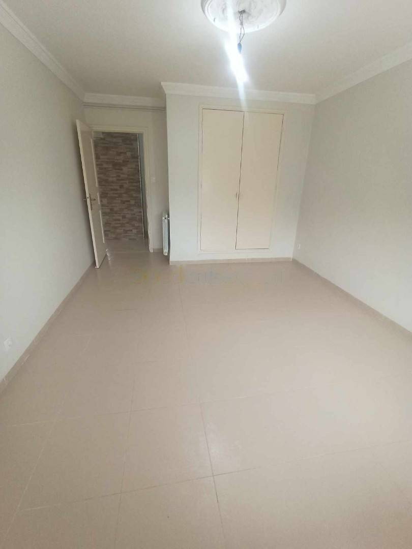 Location Appartement F5 Saoula