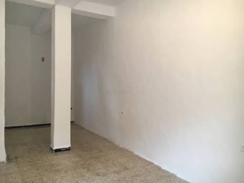 Location Local El Achour