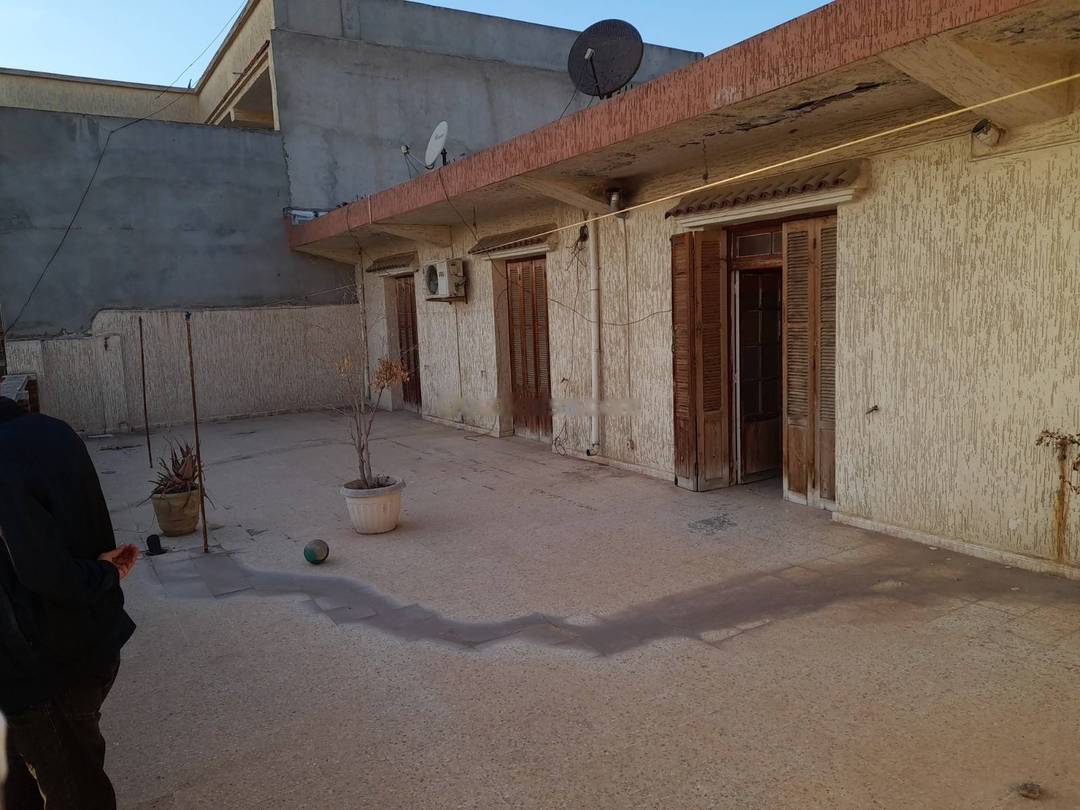 Location Niveau de villa F5 Djasr Kasentina