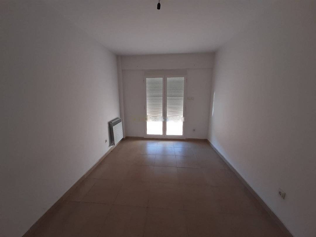 Location Appartement F4 Souidania