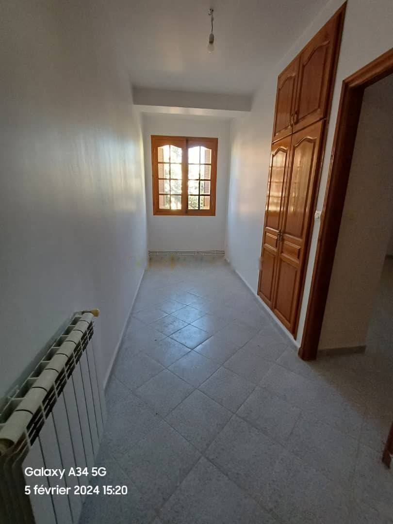 Location Niveau de villa F5 Birkhadem