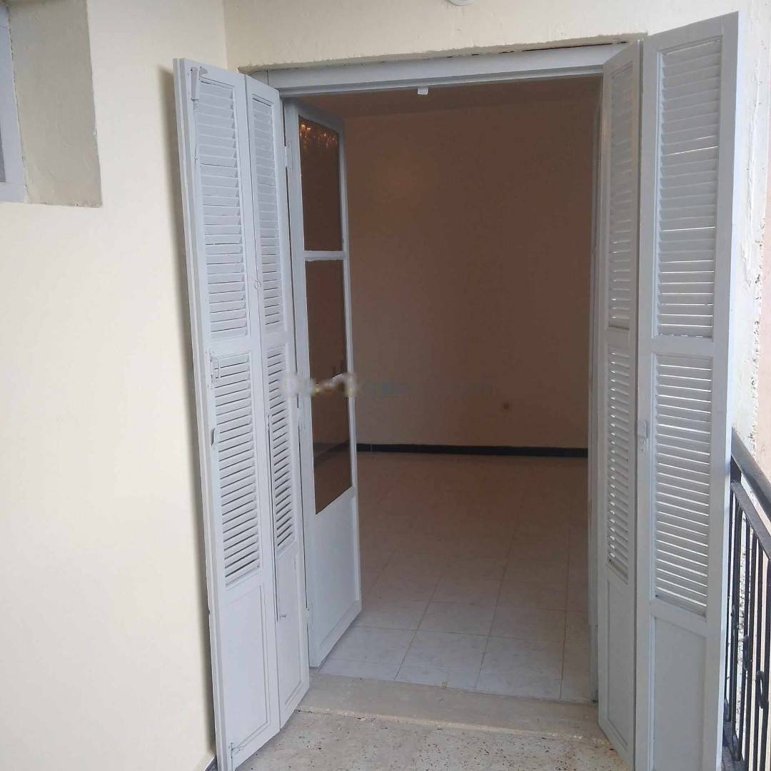 Location Appartement F4 Bouzareah