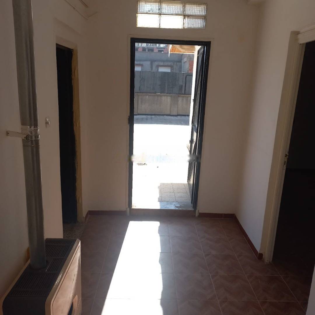 Location Niveau de villa F2 Bordj El Bahri