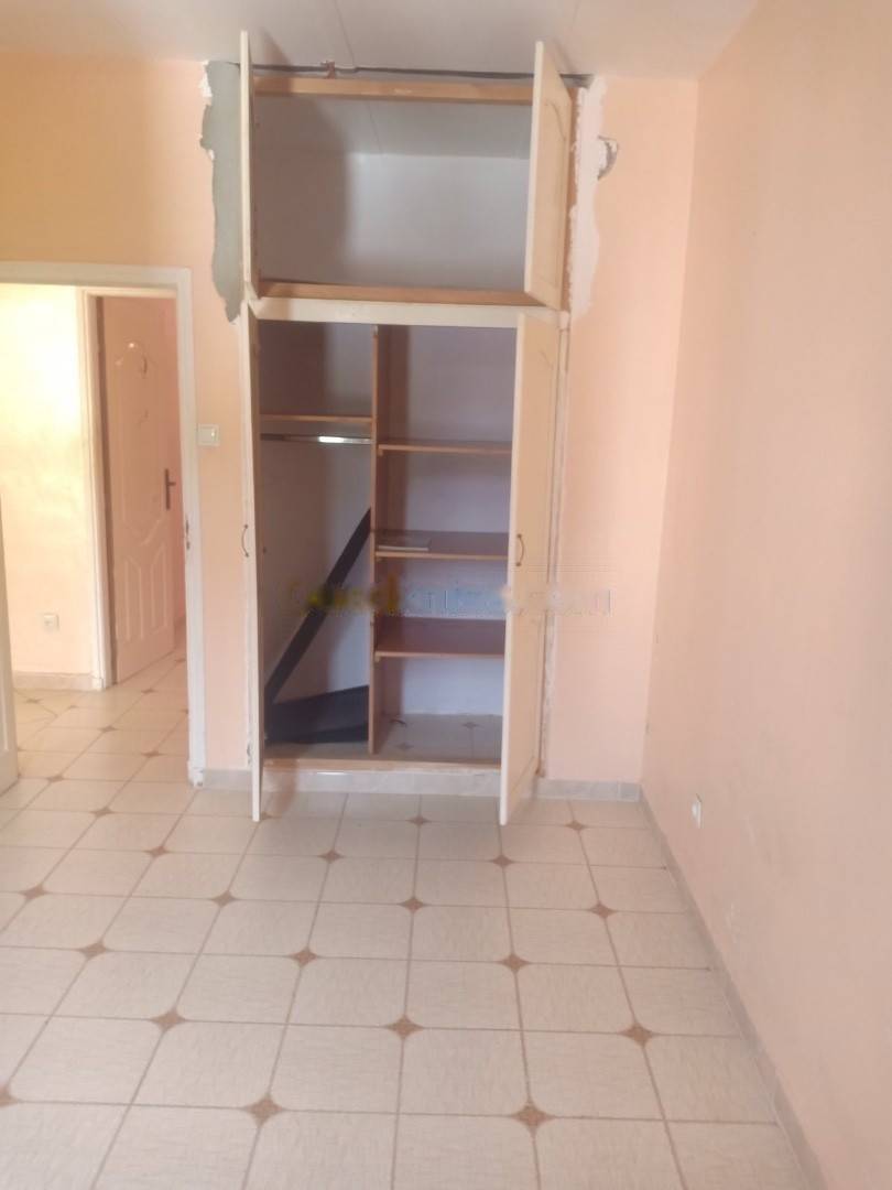 Location Appartement F3 Belouizdad