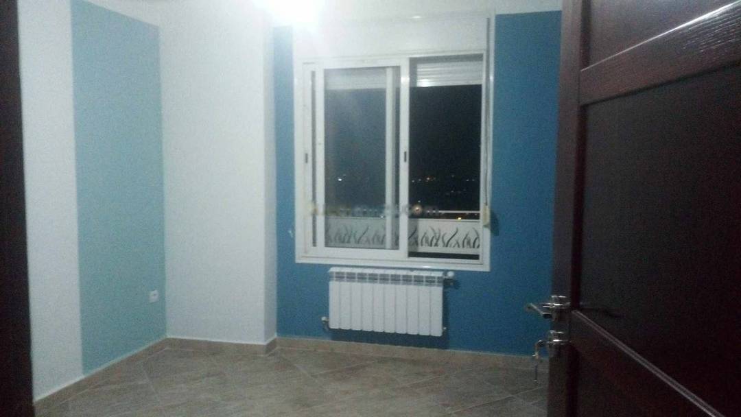 Location Appartement F4 Souidania