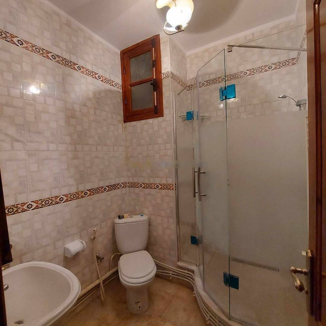 Location Niveau de villa F4 Cheraga