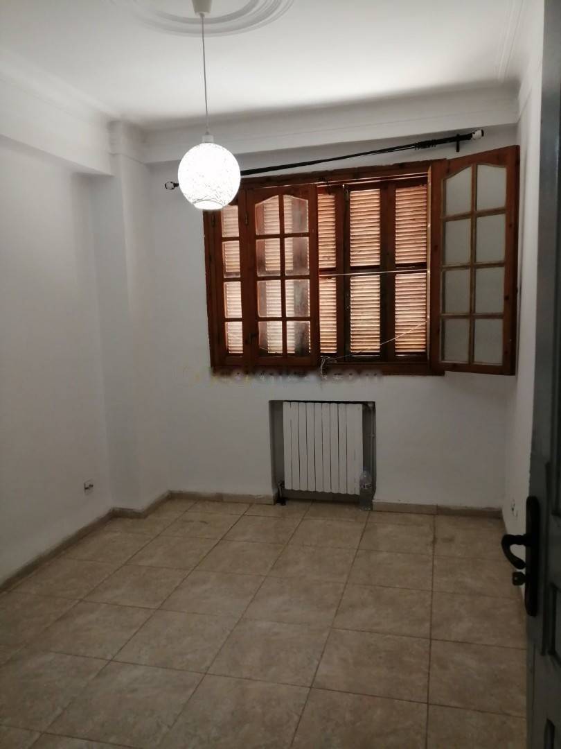 Location Appartement F3 Hydra