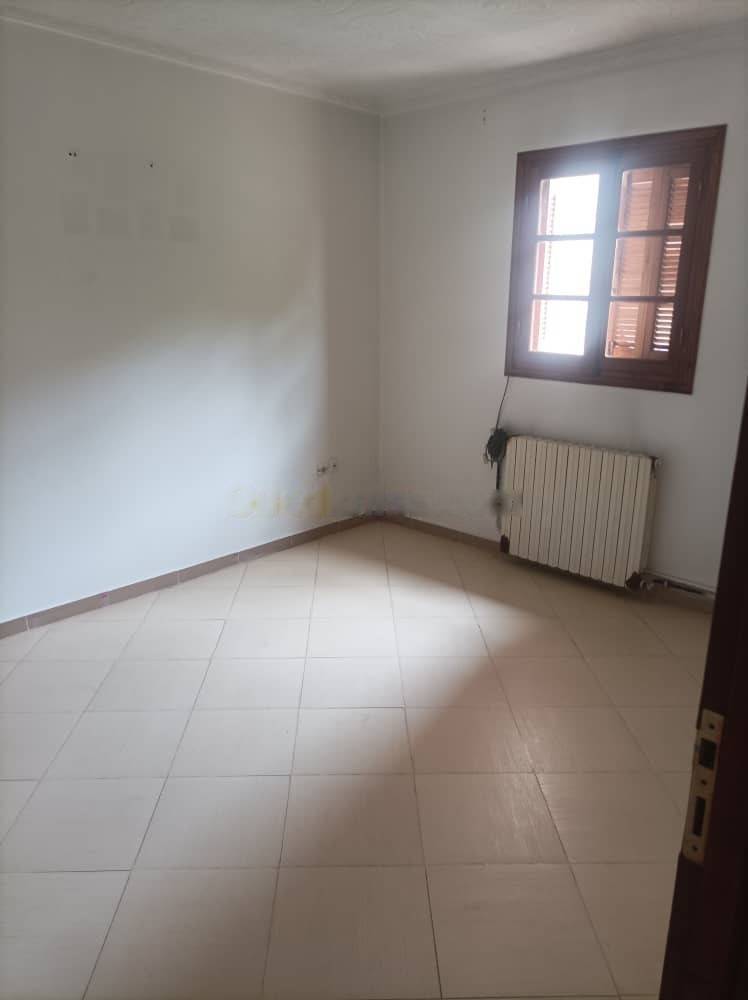 Location Niveau de villa F3 Kouba