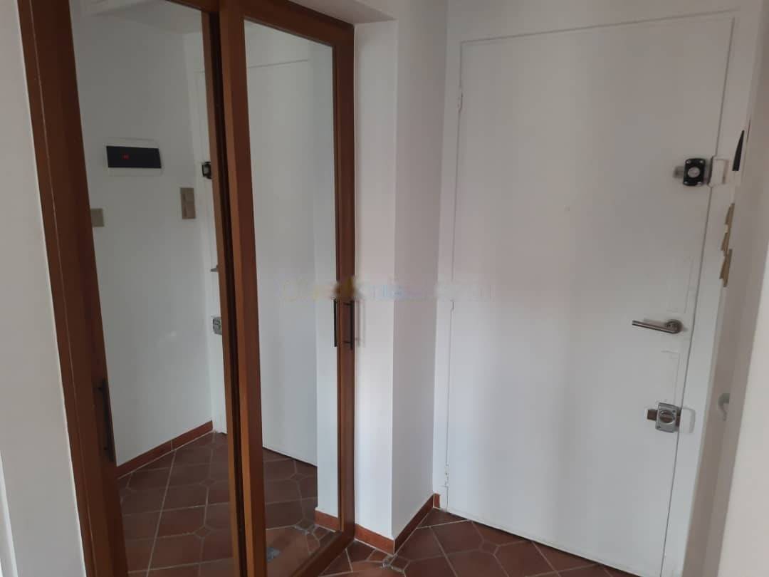 Location Appartement F2 Hydra