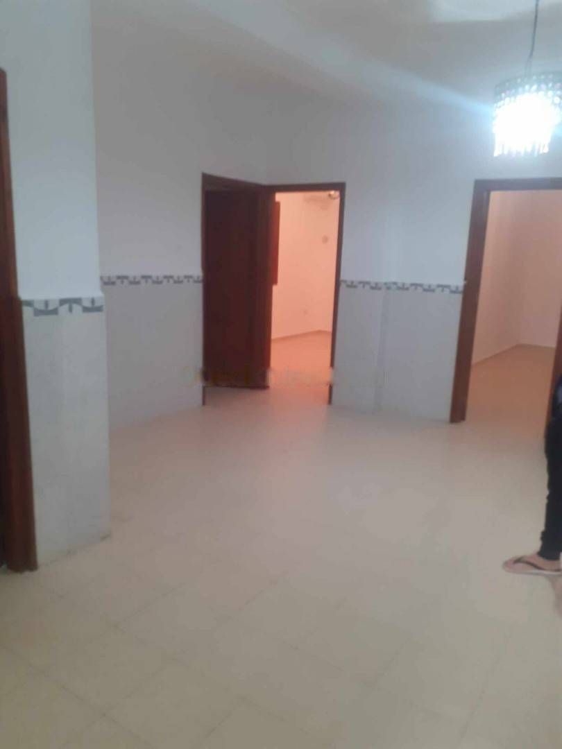 Location Niveau de villa F4 Dely Ibrahim