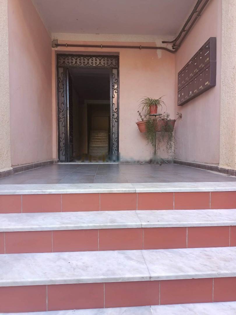  Location appartement dely ibrahim