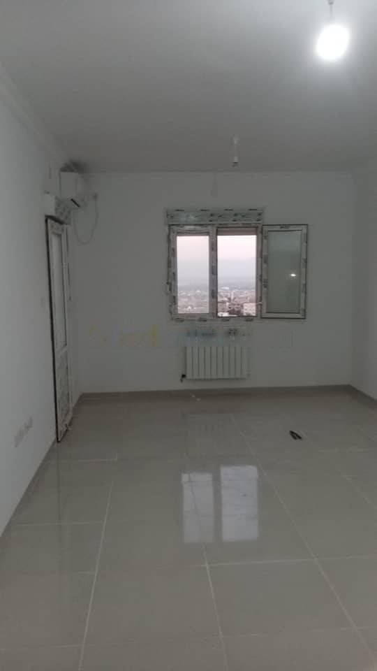 Location Appartement F4 Kouba