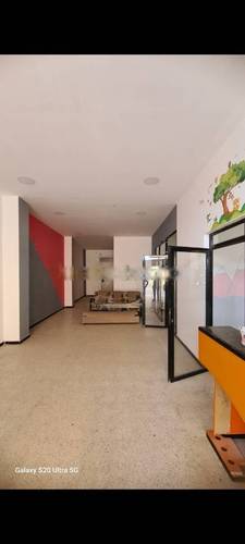 Location Local F3 Souidania