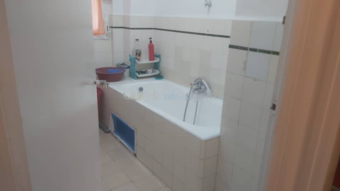 Location Appartement F3 El Mouradia