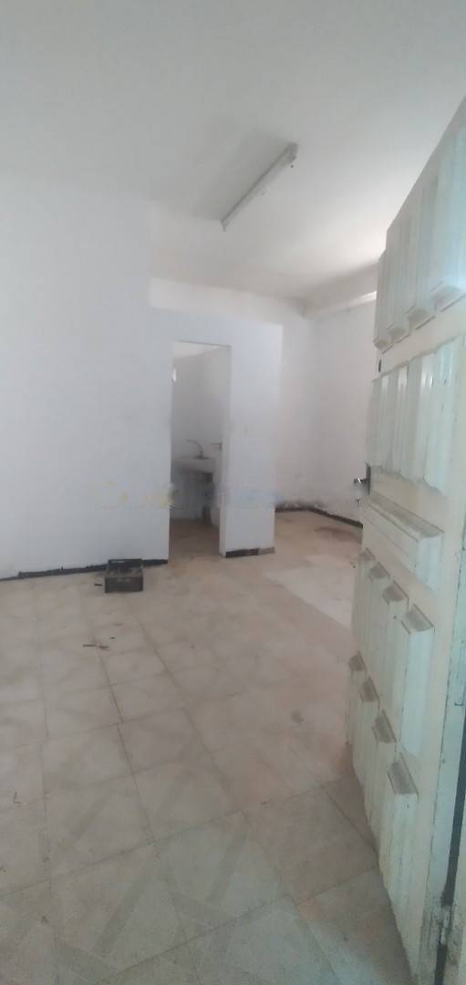 Location Local F2 Draria
