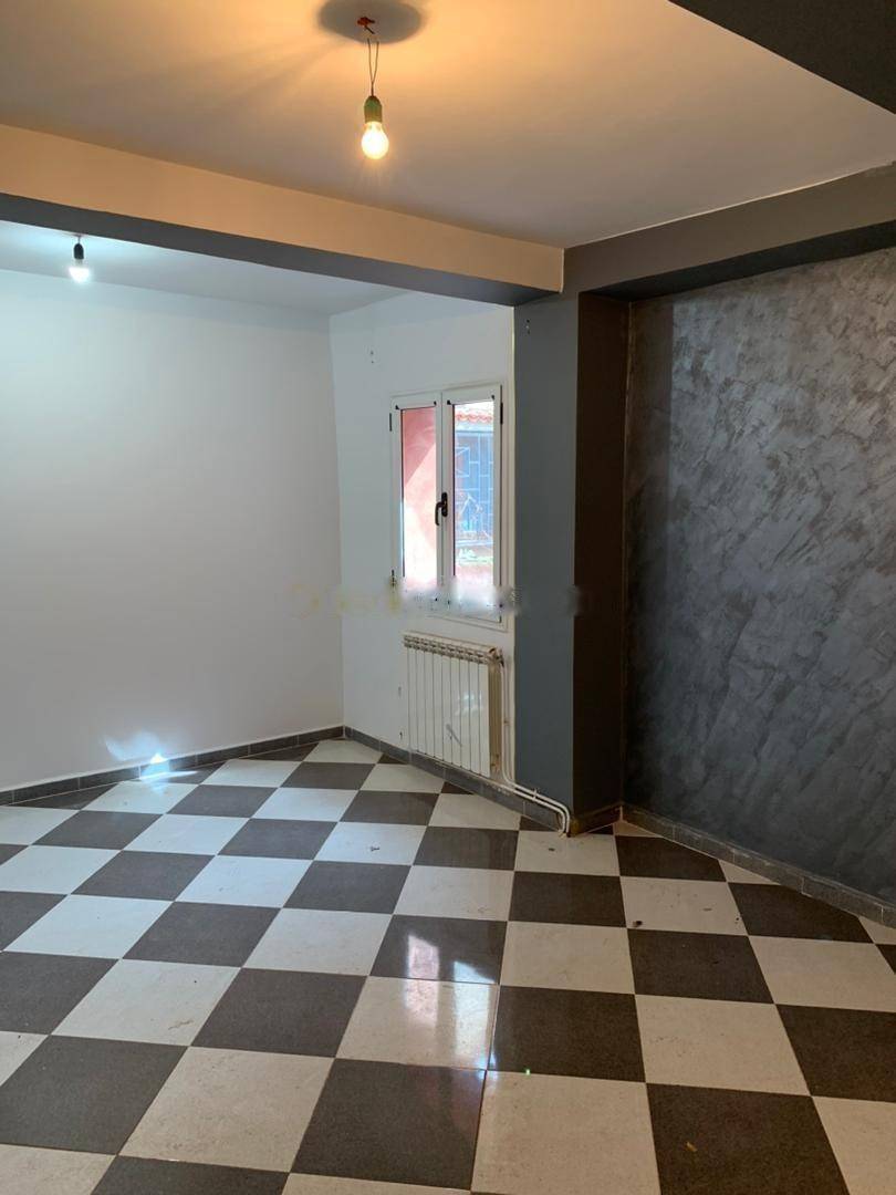 Location Niveau de villa F4 Birkhadem