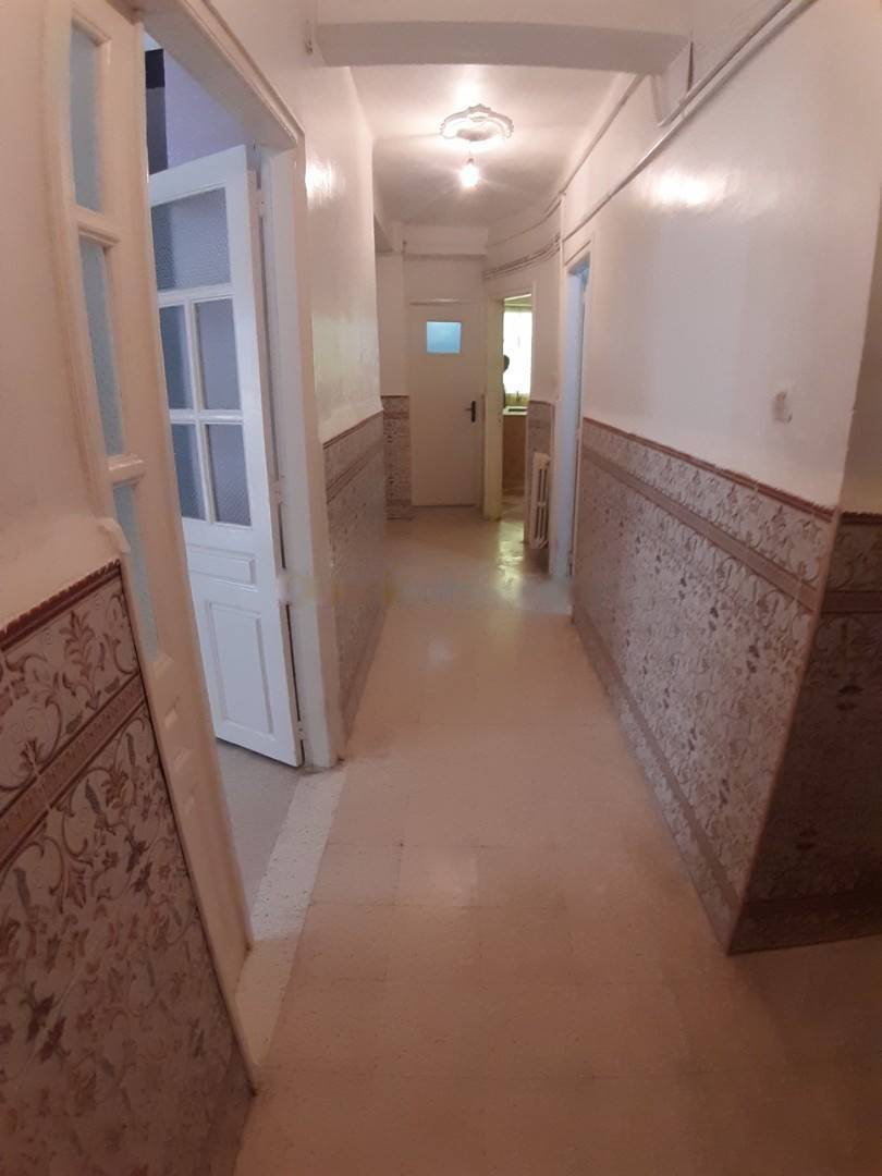 Location Appartement F4 Birkhadem