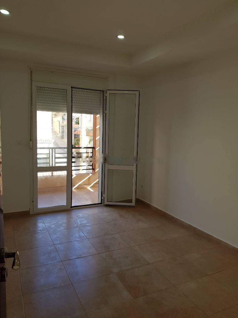 Location Appartement F3 Dely Ibrahim