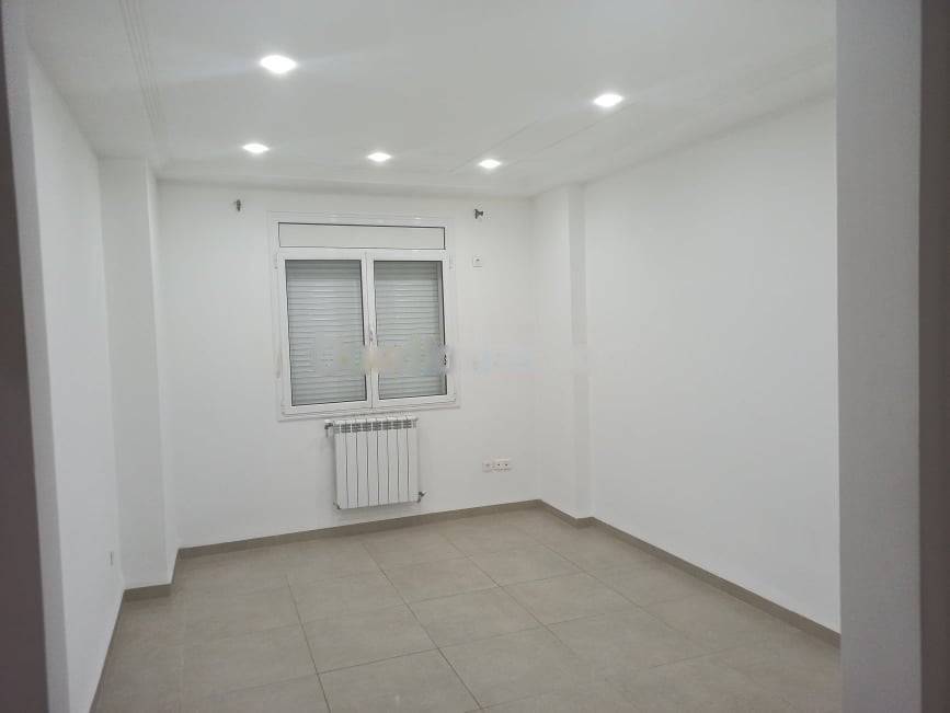 Location Niveau de villa F4 Baraki