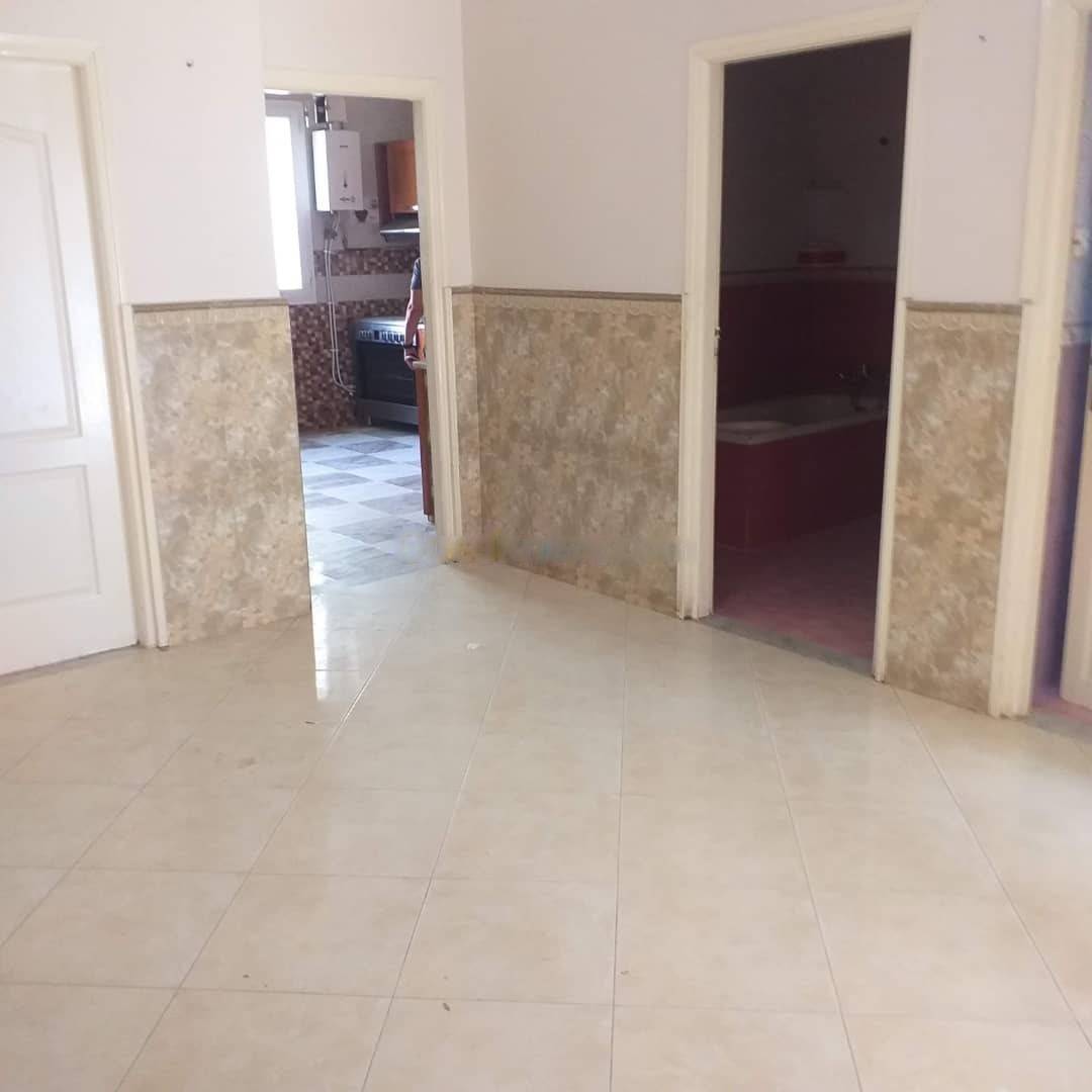 Location Niveau de villa F4 Bab Ezzouar