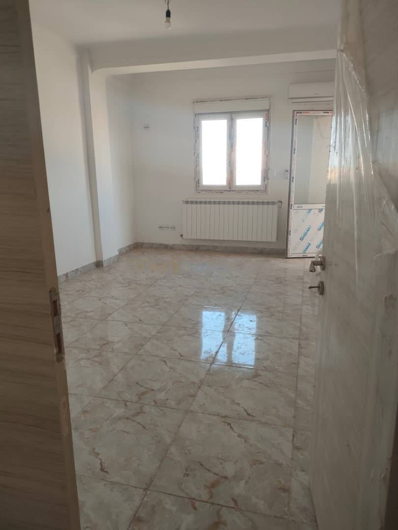 Location Appartement F4 Bab Ezzouar