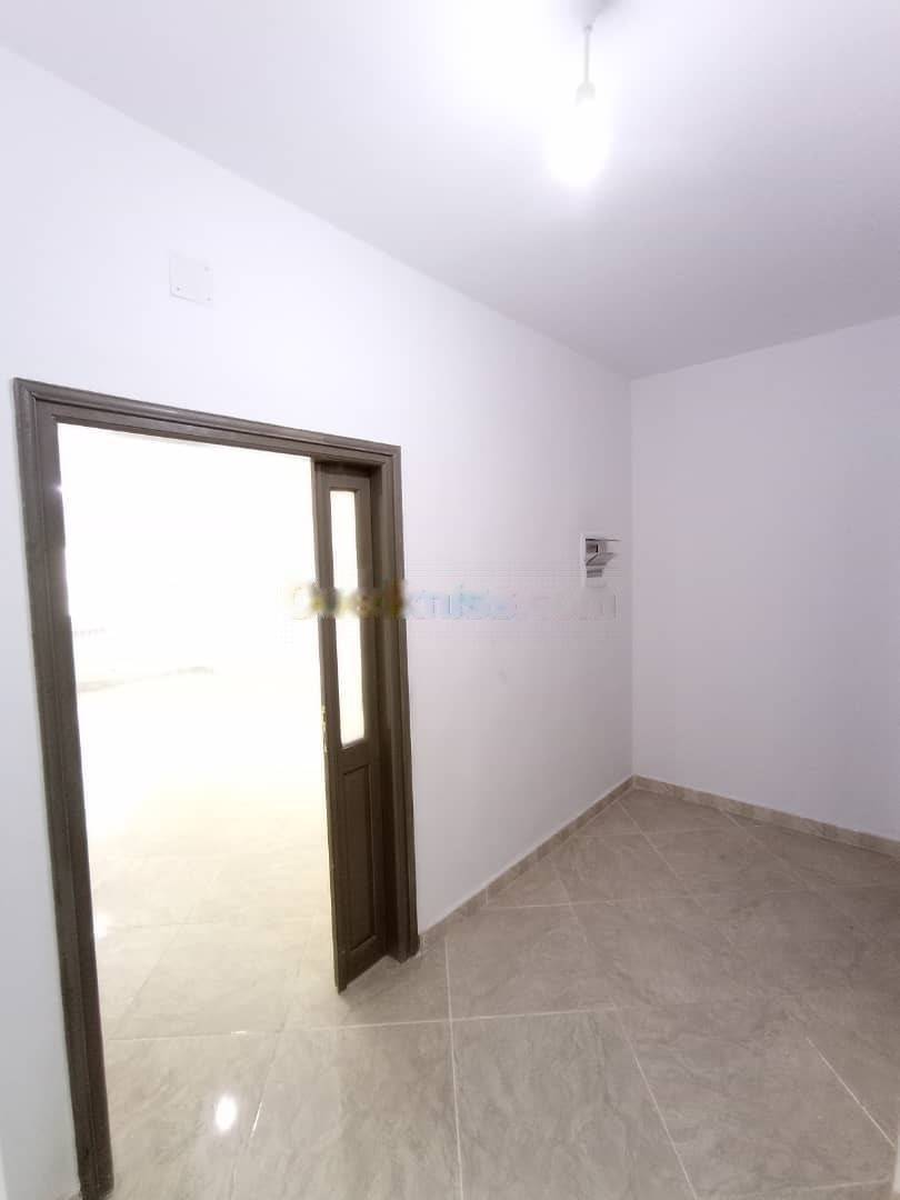 Location Appartement F4 Kouba