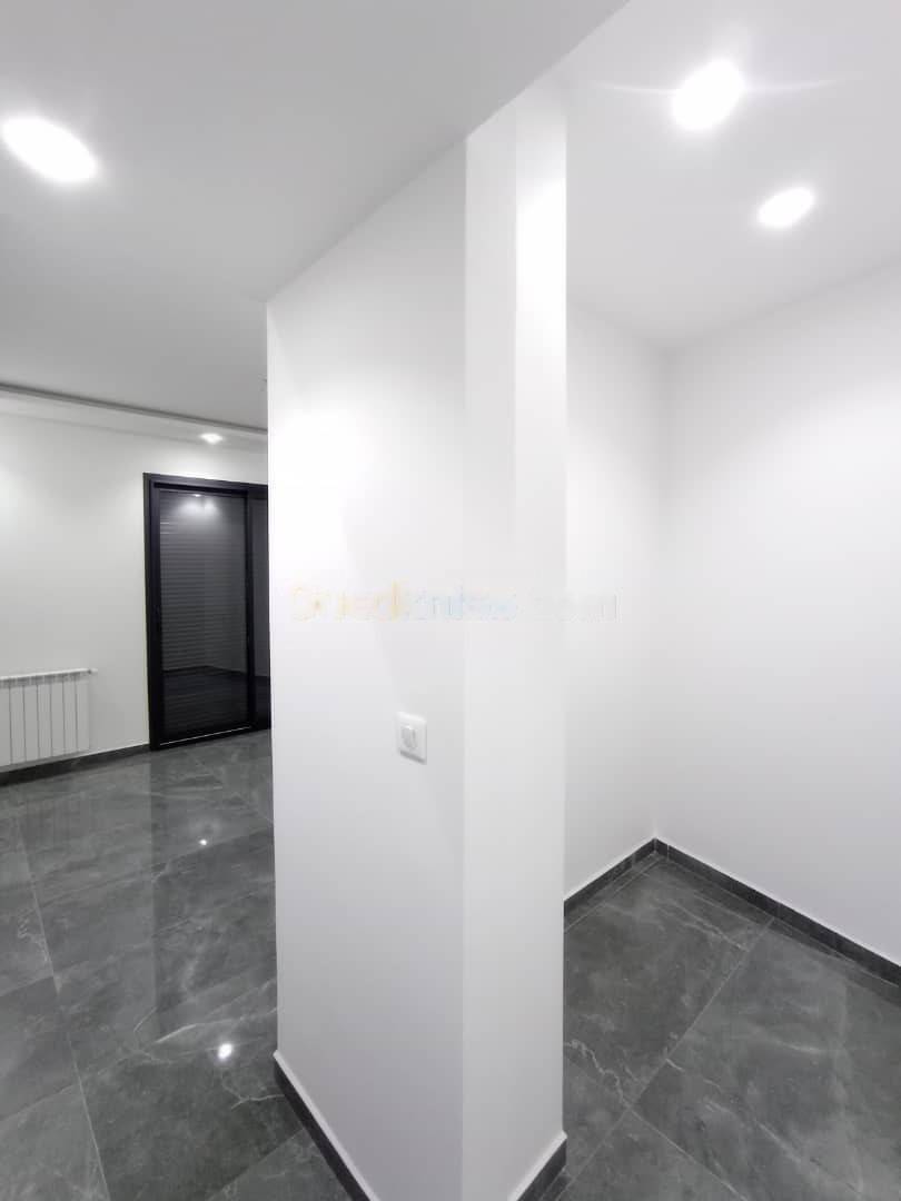 Location Appartement F4 Hydra