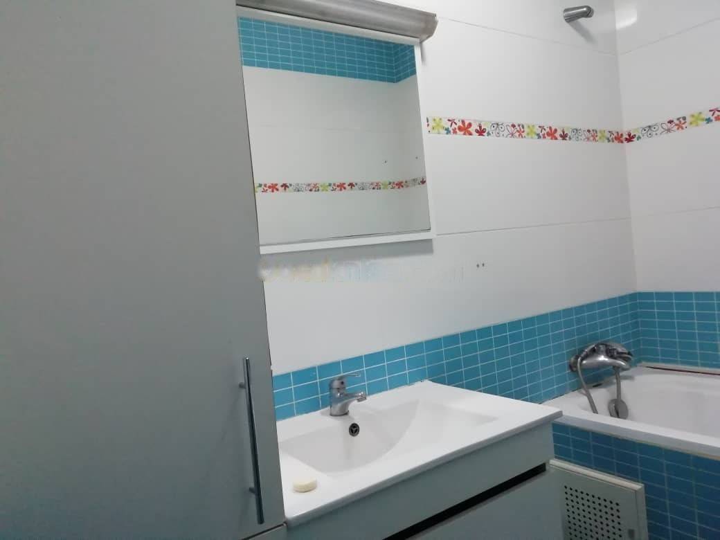 Location Appartement F3 Bab Ezzouar