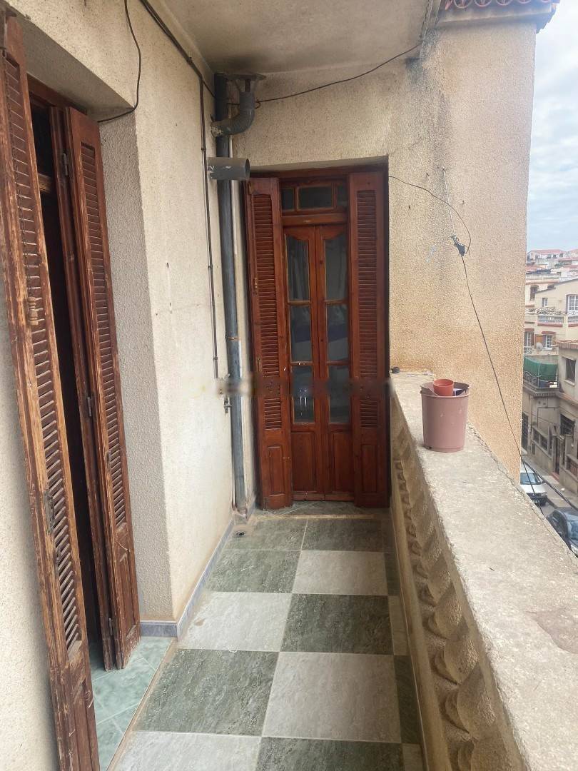 Location Niveau de villa F4 Baba Hassen