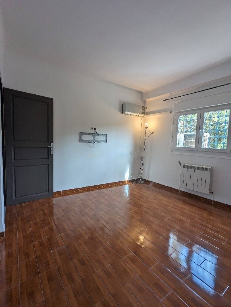 Location Appartement F4 Birkhadem