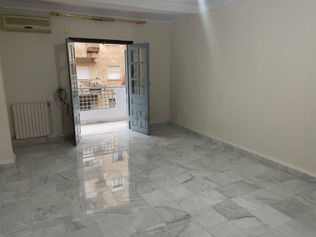 Location Appartement F4 Birkhadem