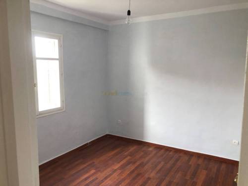 Location Appartement F3 Kouba