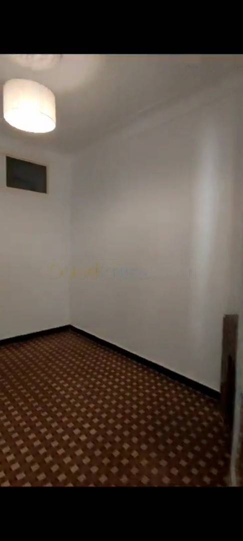 Vente Appartement F3 Hussein Dey