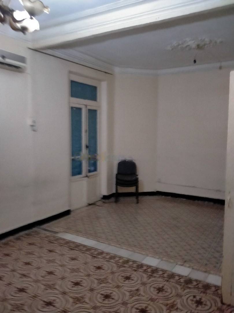 Location Appartement F4 Sidi M'Hamed