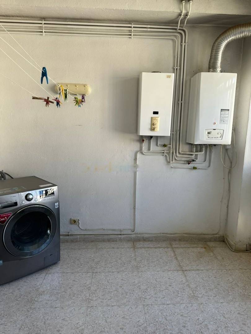 Location Appartement F4 Dely Ibrahim
