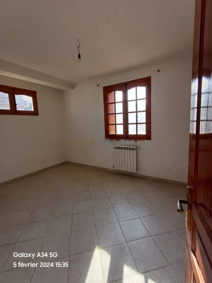 Location Niveau de villa F3 Birkhadem