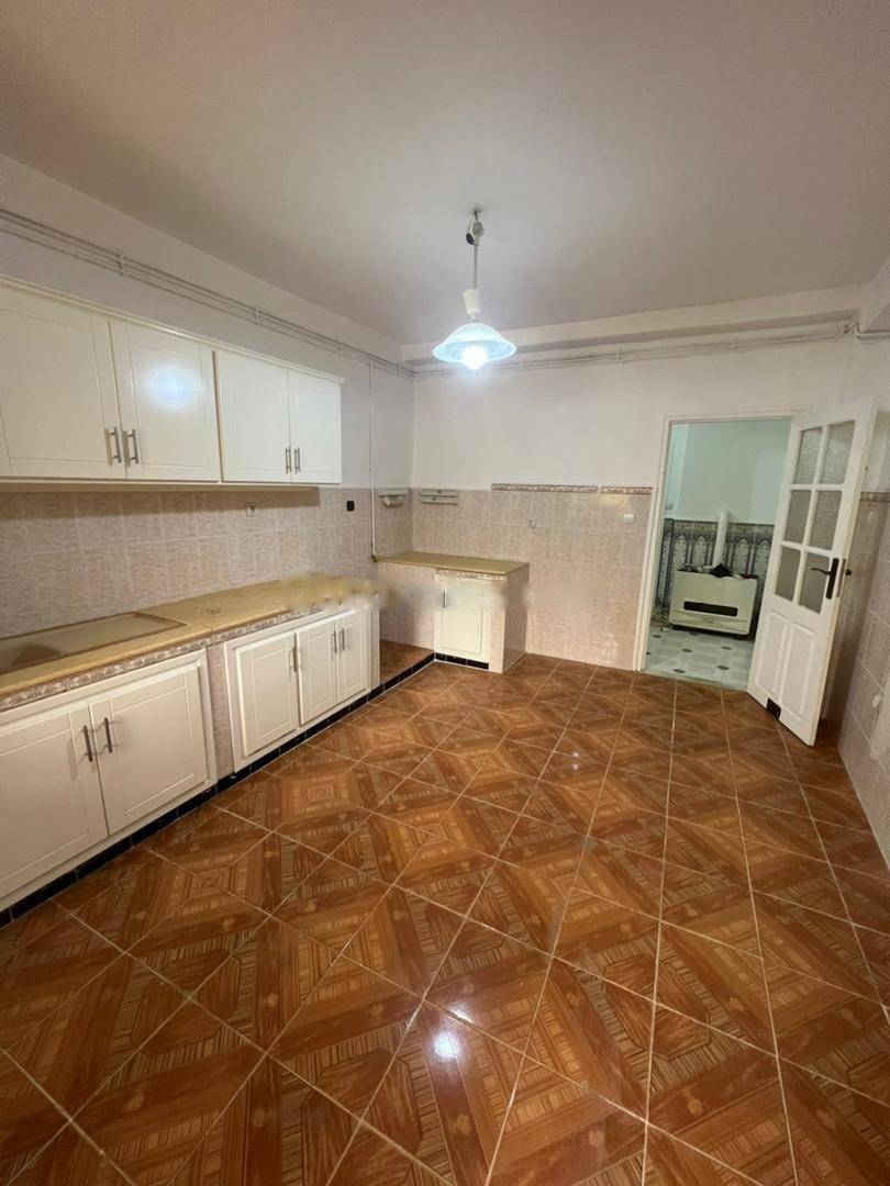 Location Appartement F4 Zeralda