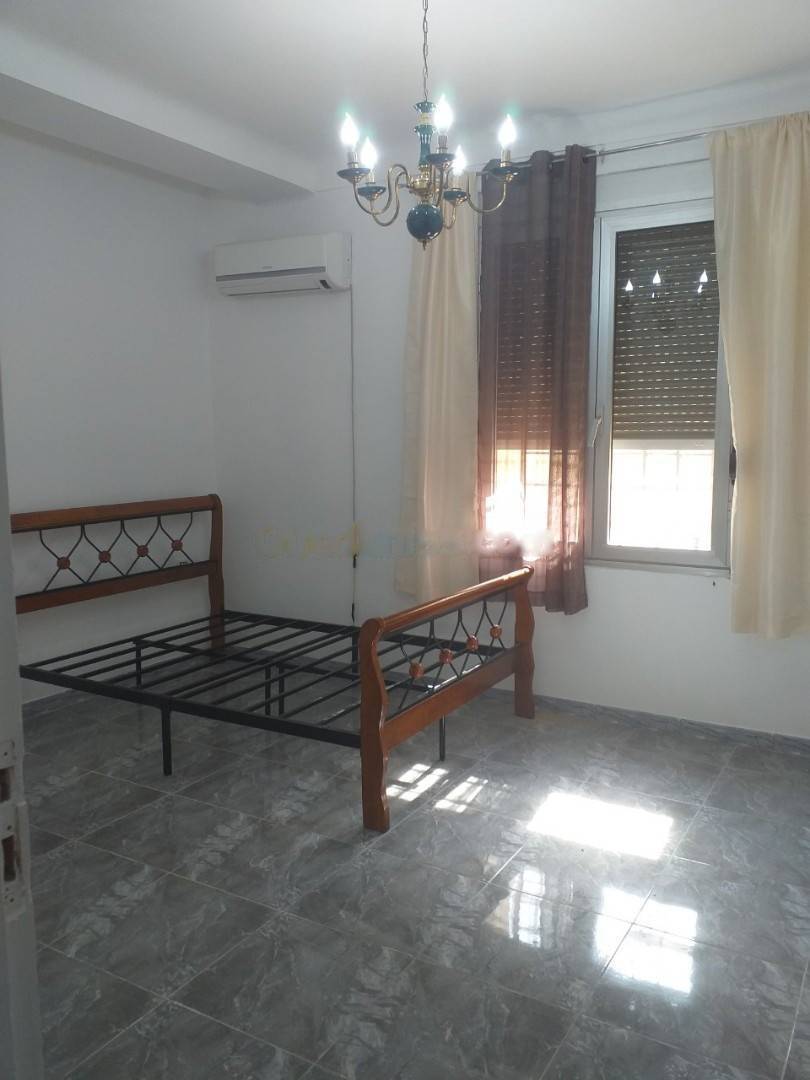 Location Appartement F6 Hydra
