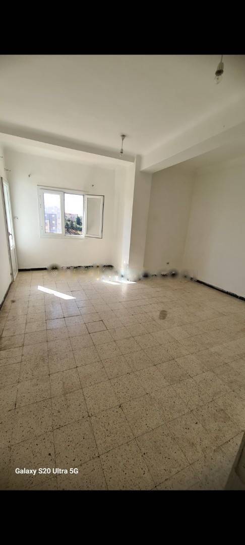 Location Appartement F3 Souidania