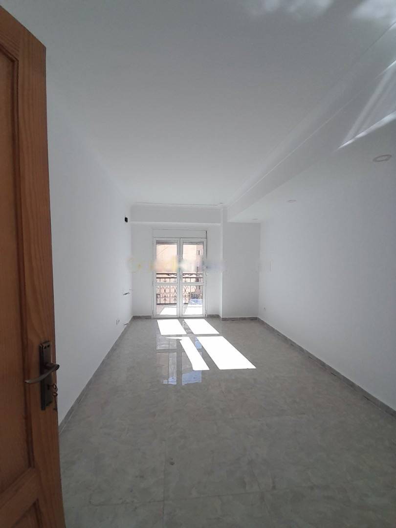 Vente Appartement F8 Ouled Fayet