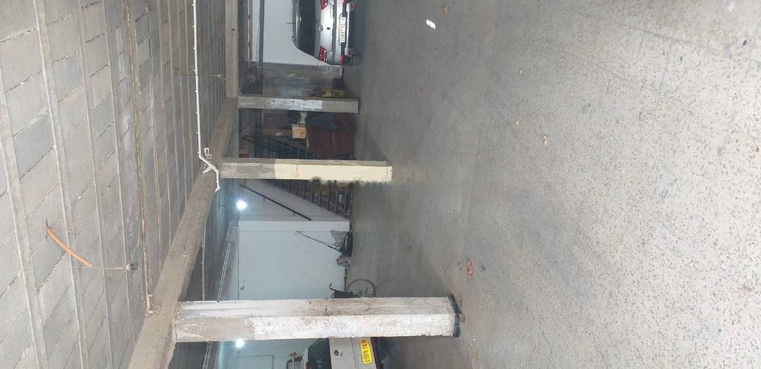 Location Local Dely Ibrahim