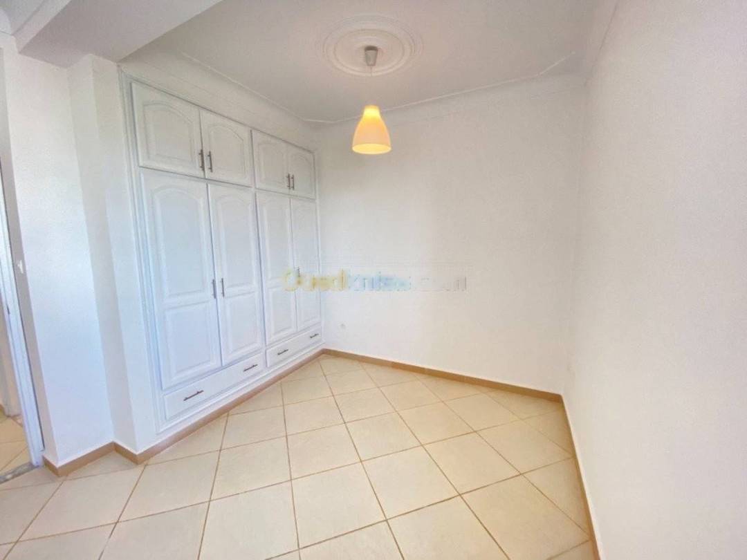 Location Appartement F5 Ben Aknoun