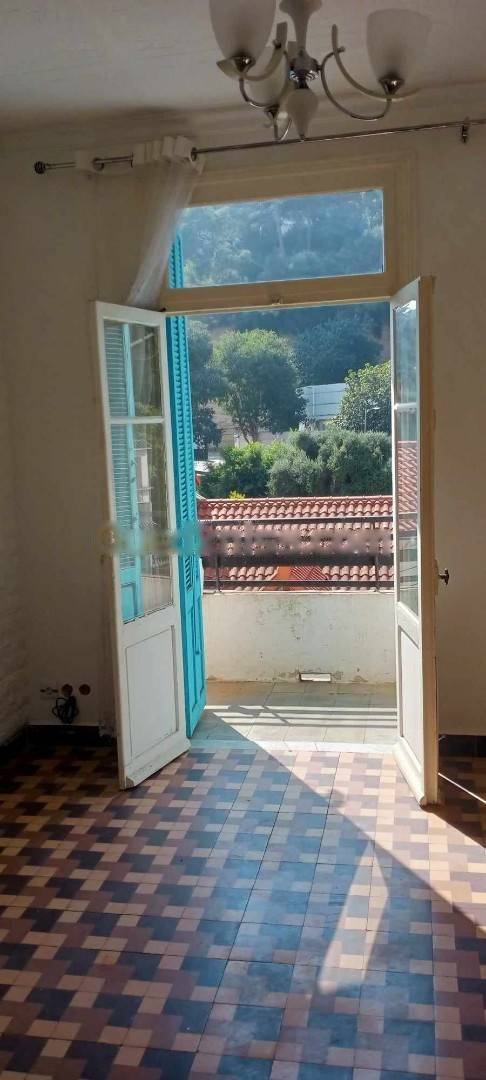 Location Appartement F2 Hydra