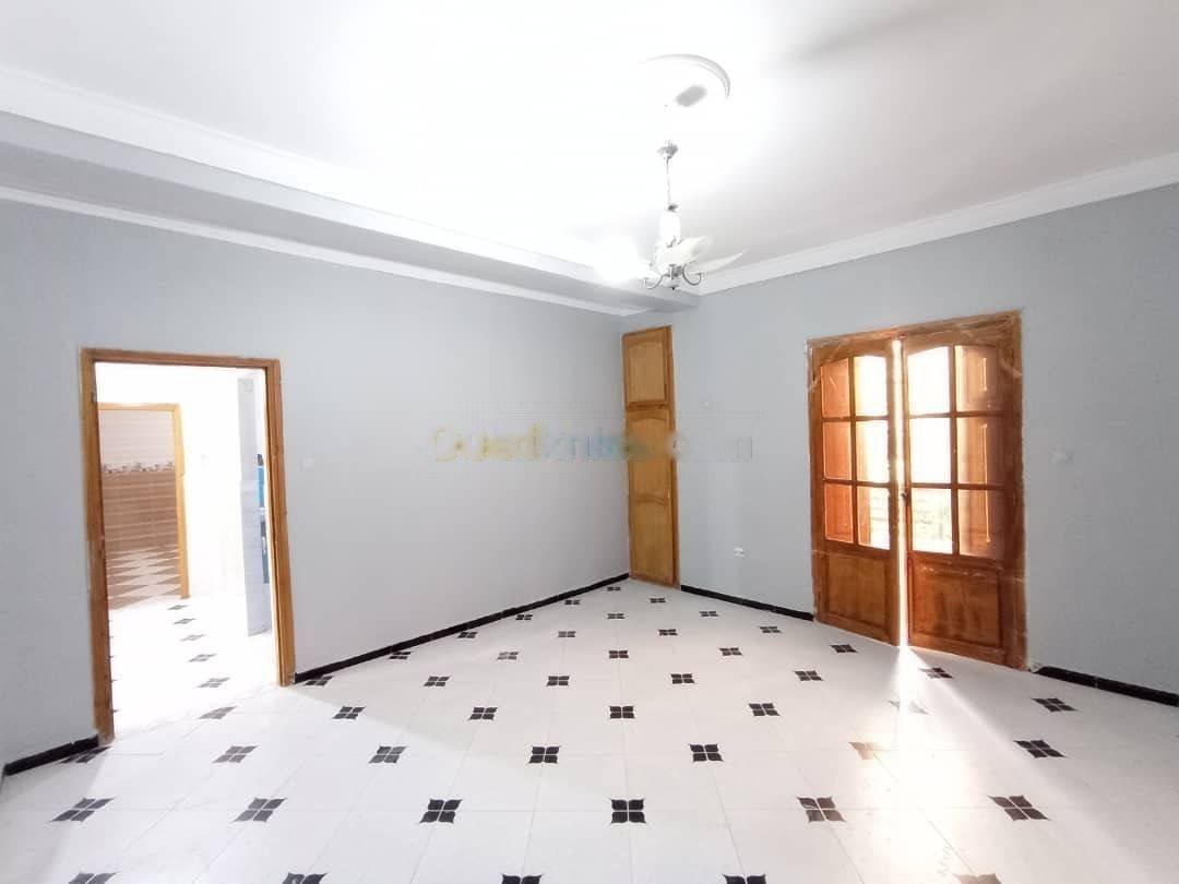  Location niveau de villa f4 bab ezzouar