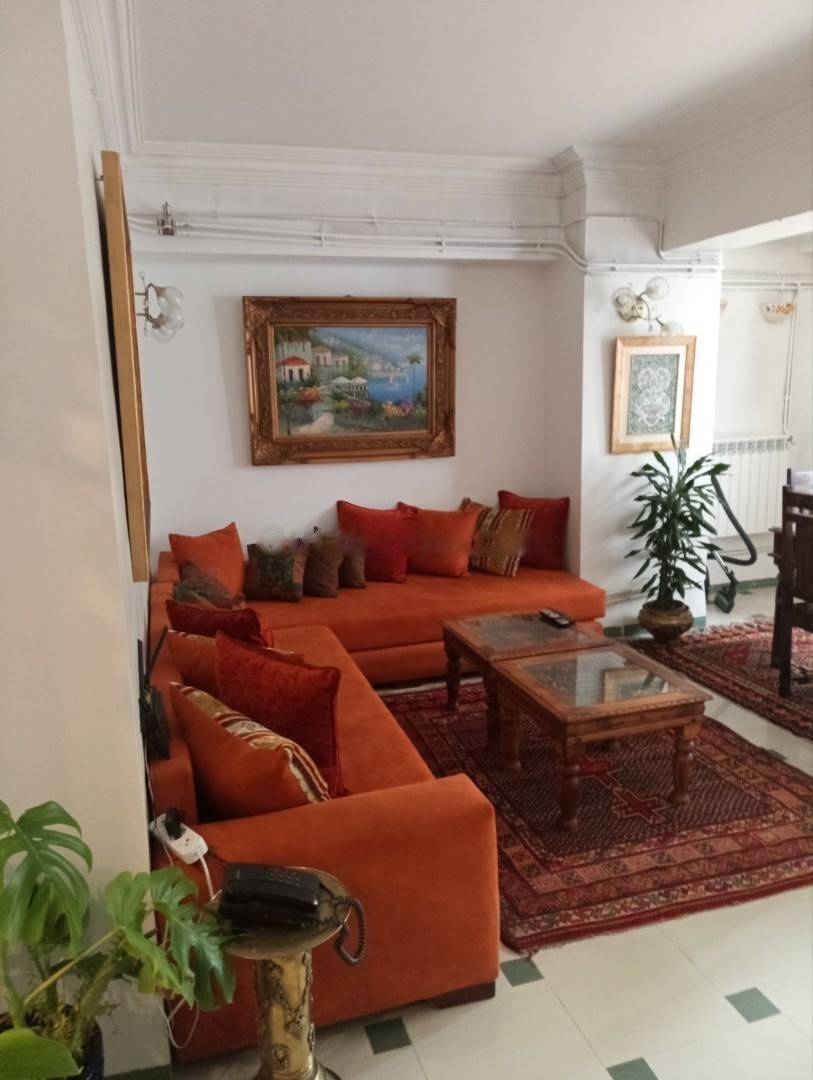 Location Appartement F4 El Achour